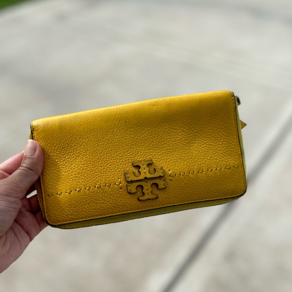 Tory Burch Full Sized Wallet